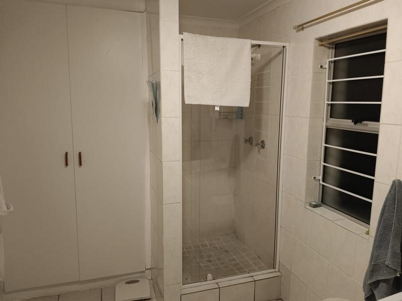 To Let 2 Bedroom Property for Rent in Tara Western Cape